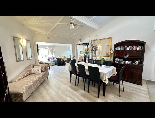5 BEDROOM HOUSE FOR SALE IN ORMONDE